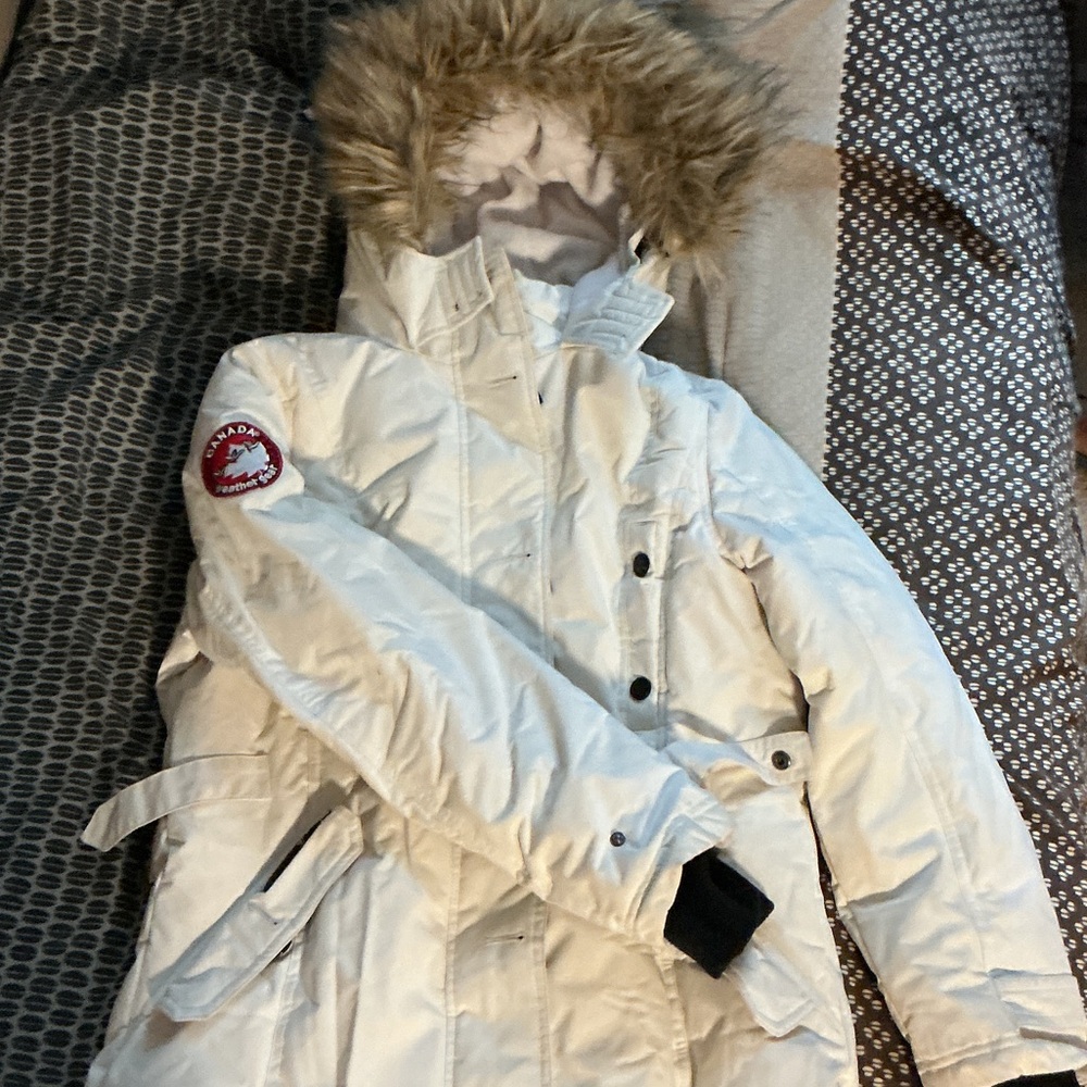 Canada weather gear  White Ski Jacket with Fur Hood